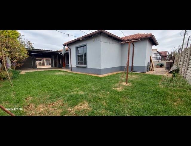 3 BEDROOM HOUSE FOR SALE IN THE ORCHARDS
